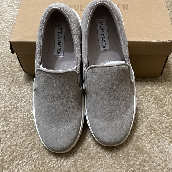 Steve Madden Coulter Taupe Suede Slip On Shoes - Picture 2 of 5